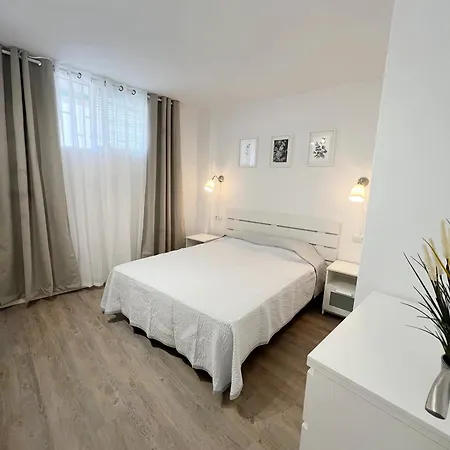 1 Bedroom In Americas! Apartament Playa de las Americas (Tenerife)