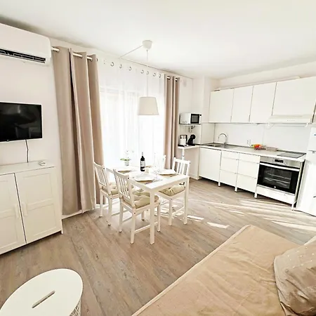 Lägenhet 1 Bedroom In Americas!